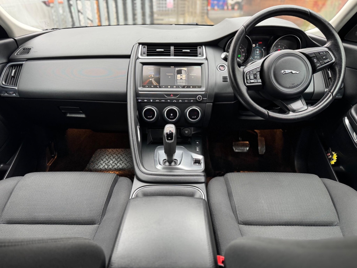 Used Jaguar E-Pace for sale - 76550850: Photo 12