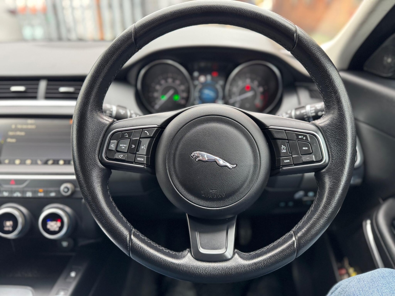 Used Jaguar E-Pace for sale - 76550850: Photo 14