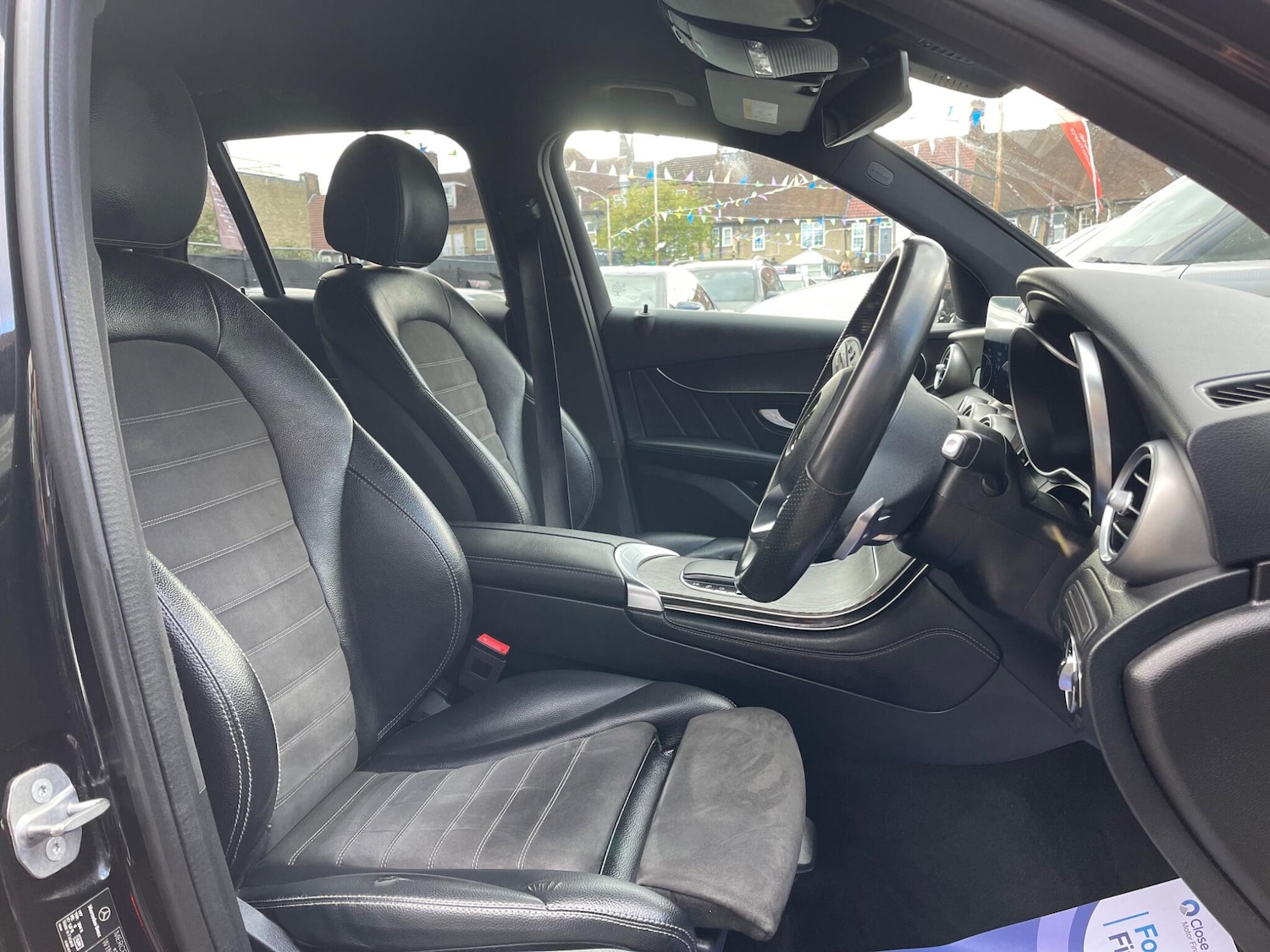 Used Mercedes-Benz GLC 2020 for sale - 76370598: Photo 14