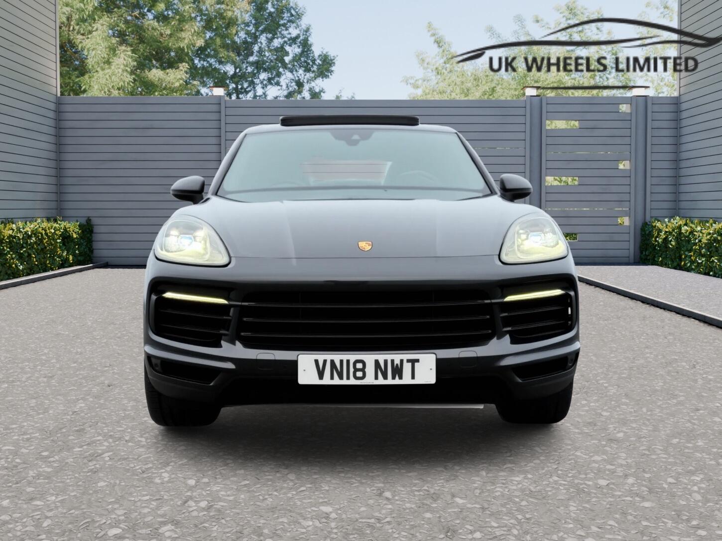 Used Porsche Cayenne 2018 for sale - 77632948: Photo 3