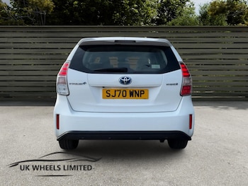 Used Toyota Prius+ 2021 for sale - 78447321: Photo