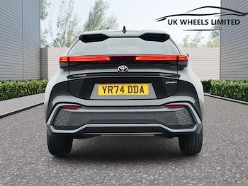 Used Toyota C-HR 2024 for sale - 78934550: Photo