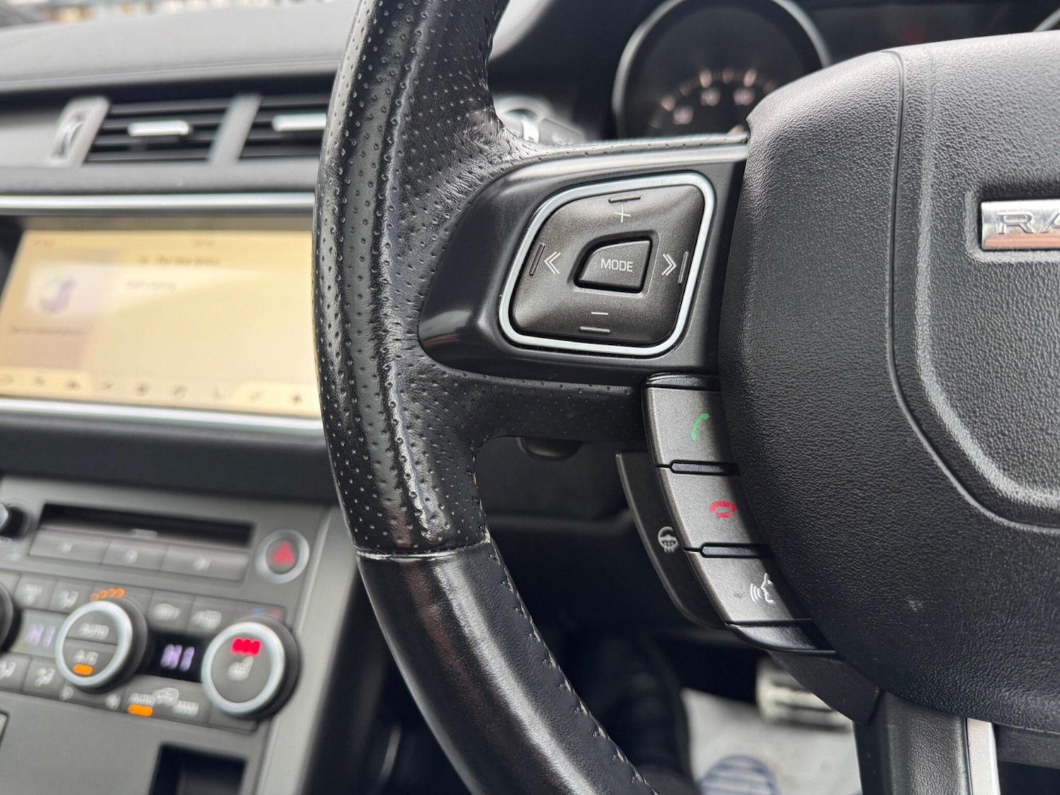 Used Land Rover Range Rover Evoque 2018 for sale - 77291615: Photo 11