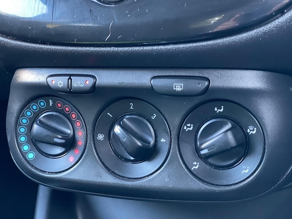 Used Vauxhall Corsa 2018 for sale - 76174671: Photo 19