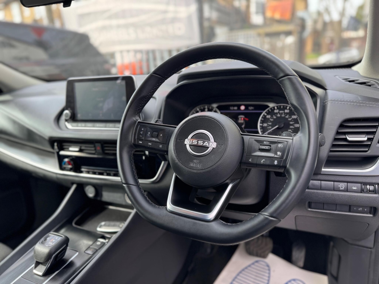 Used Nissan Qashqai for sale - 77970645: Photo 31