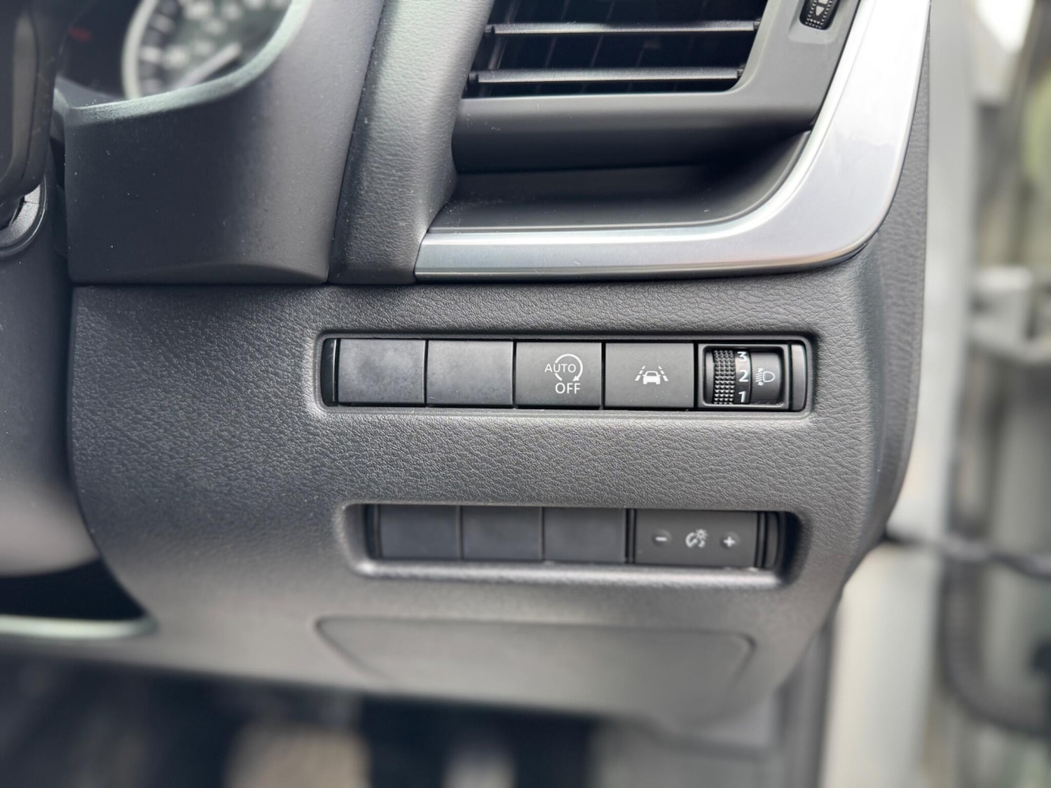 Used Nissan Qashqai for sale - 77970645: Photo 32