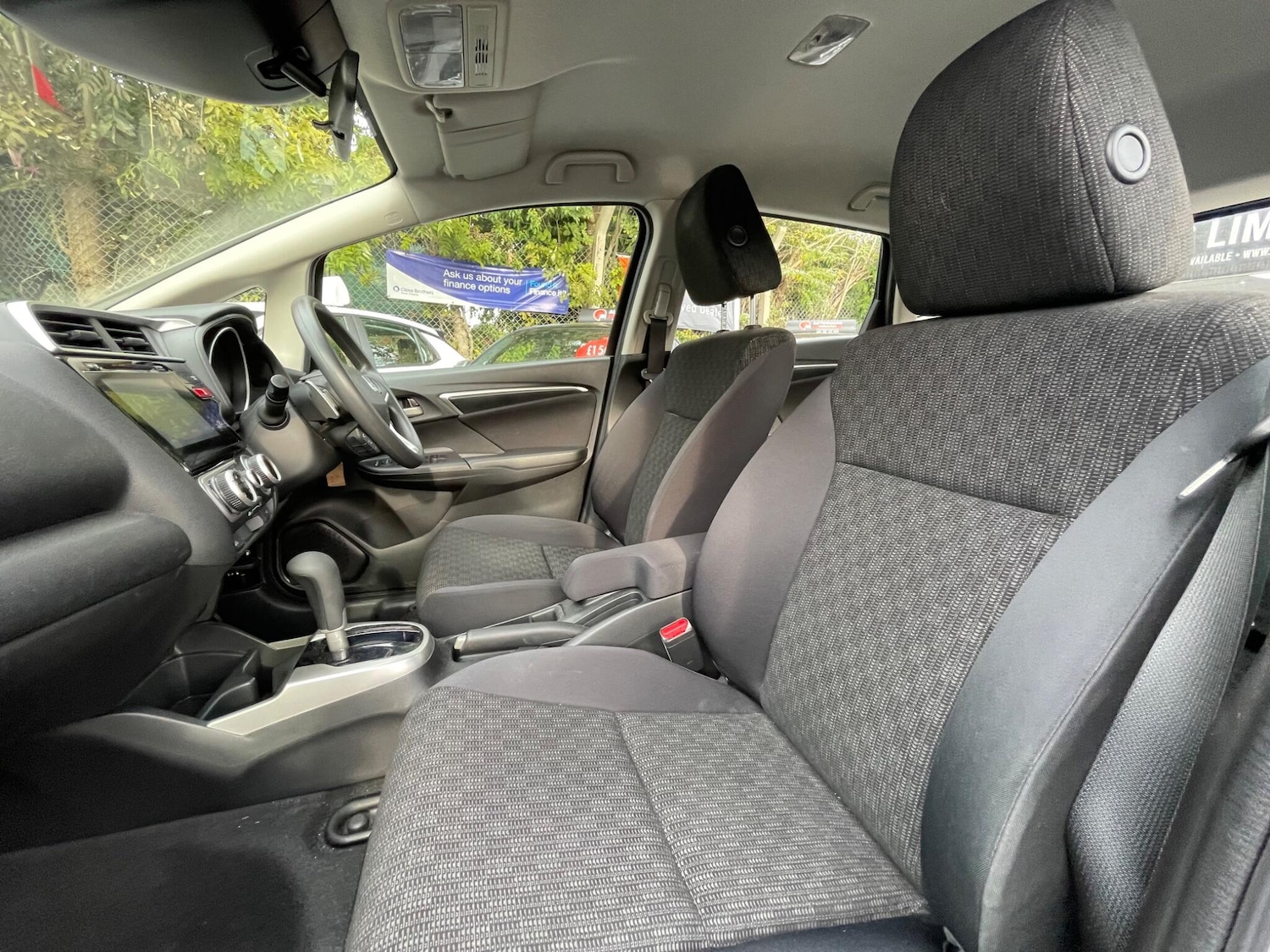 Used Honda Jazz 2017 for sale - 76152081: Photo 10