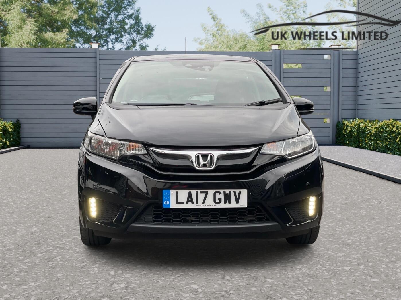 Used Honda Jazz 2017 for sale - 76152081: Photo 3