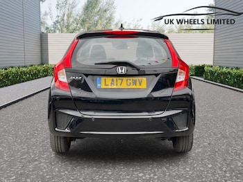 Used Honda Jazz 2017 for sale - 76152081: Photo 4