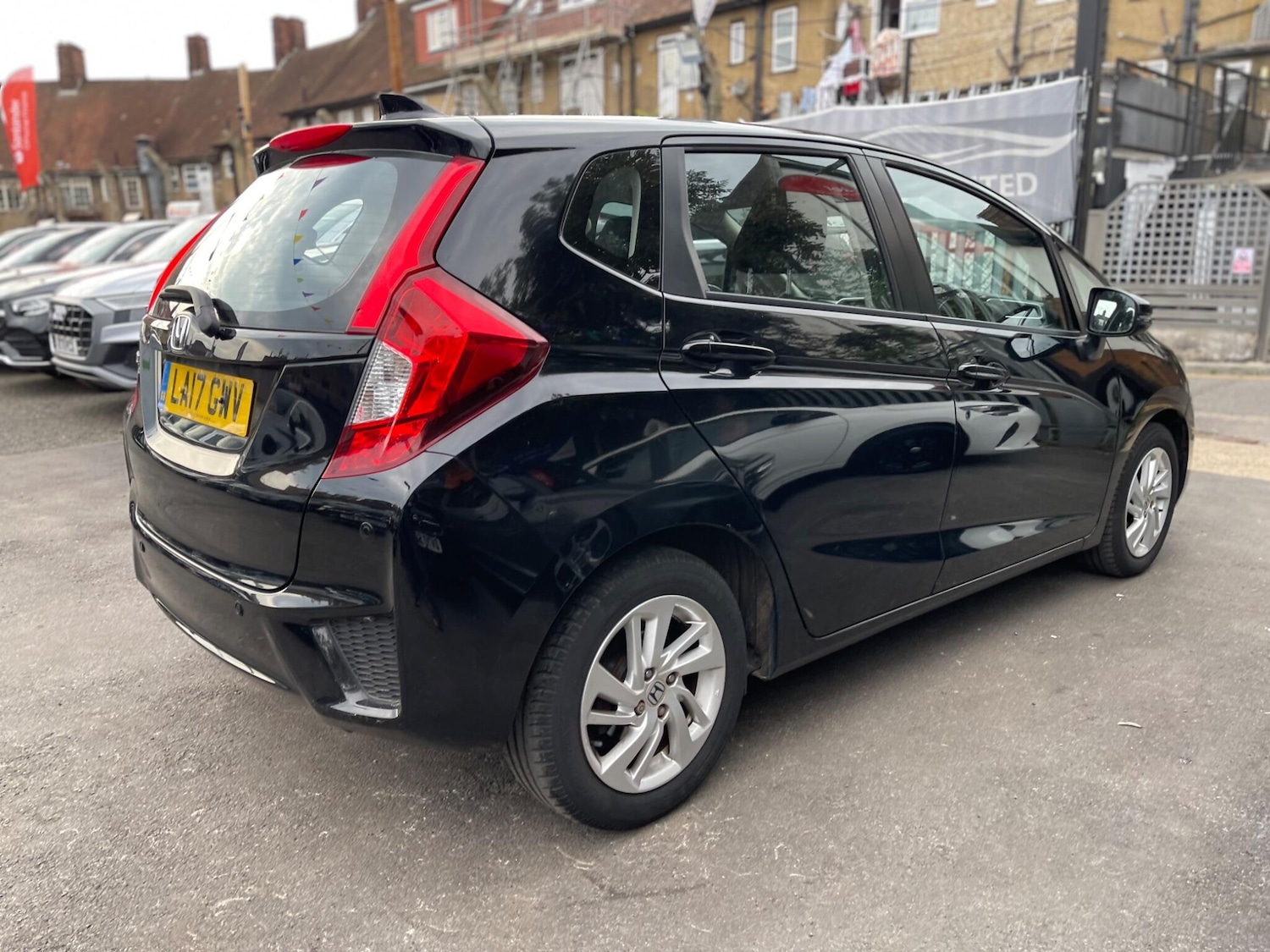 Used Honda Jazz 2017 for sale - 76152081: Photo 6