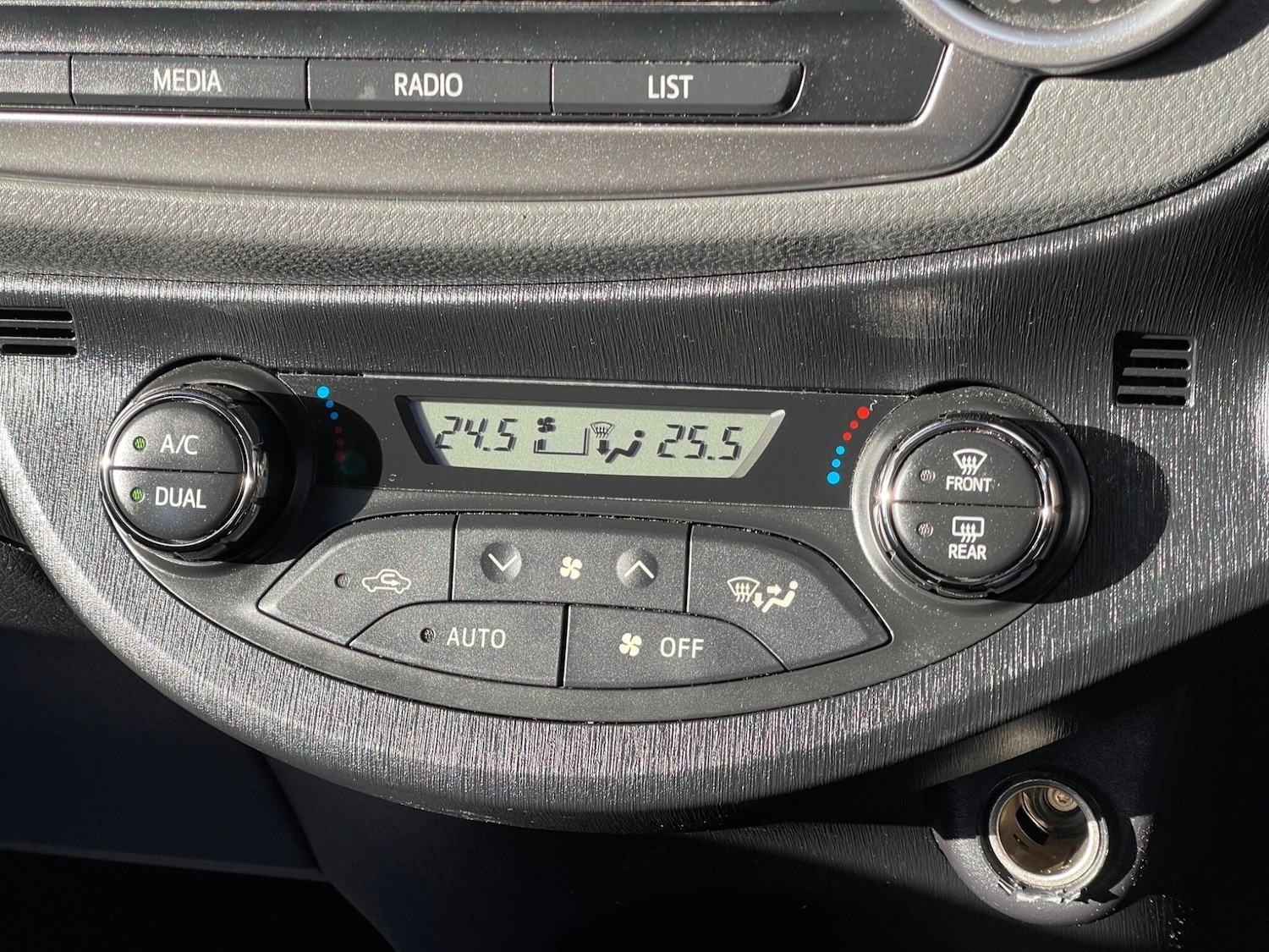 Used Toyota Yaris 2013 for sale - 76441182: Photo 18