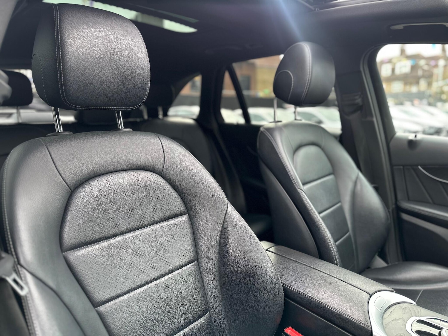 Used Mercedes-Benz GLC 2019 for sale - 77633151: Photo 17