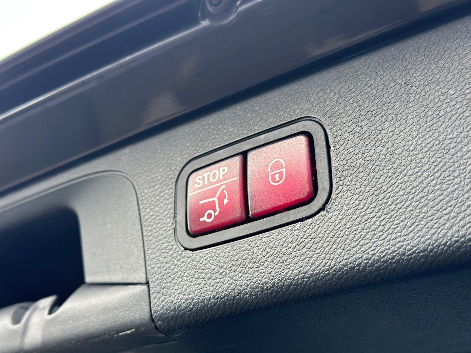 Used Mercedes-Benz GLC 2019 for sale - 77633151: Photo 22