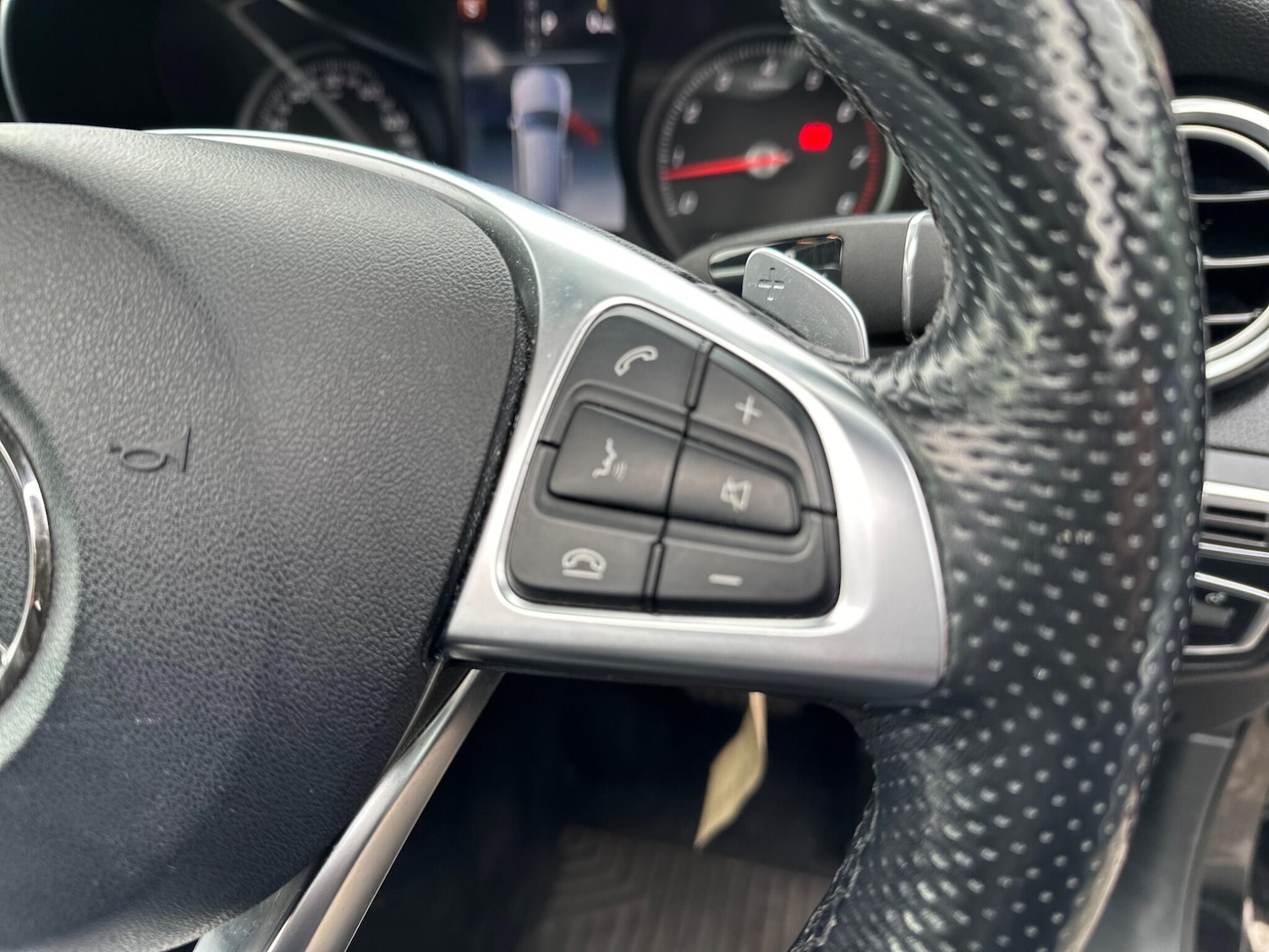 Used Mercedes-Benz GLC 2019 for sale - 77633151: Photo 23