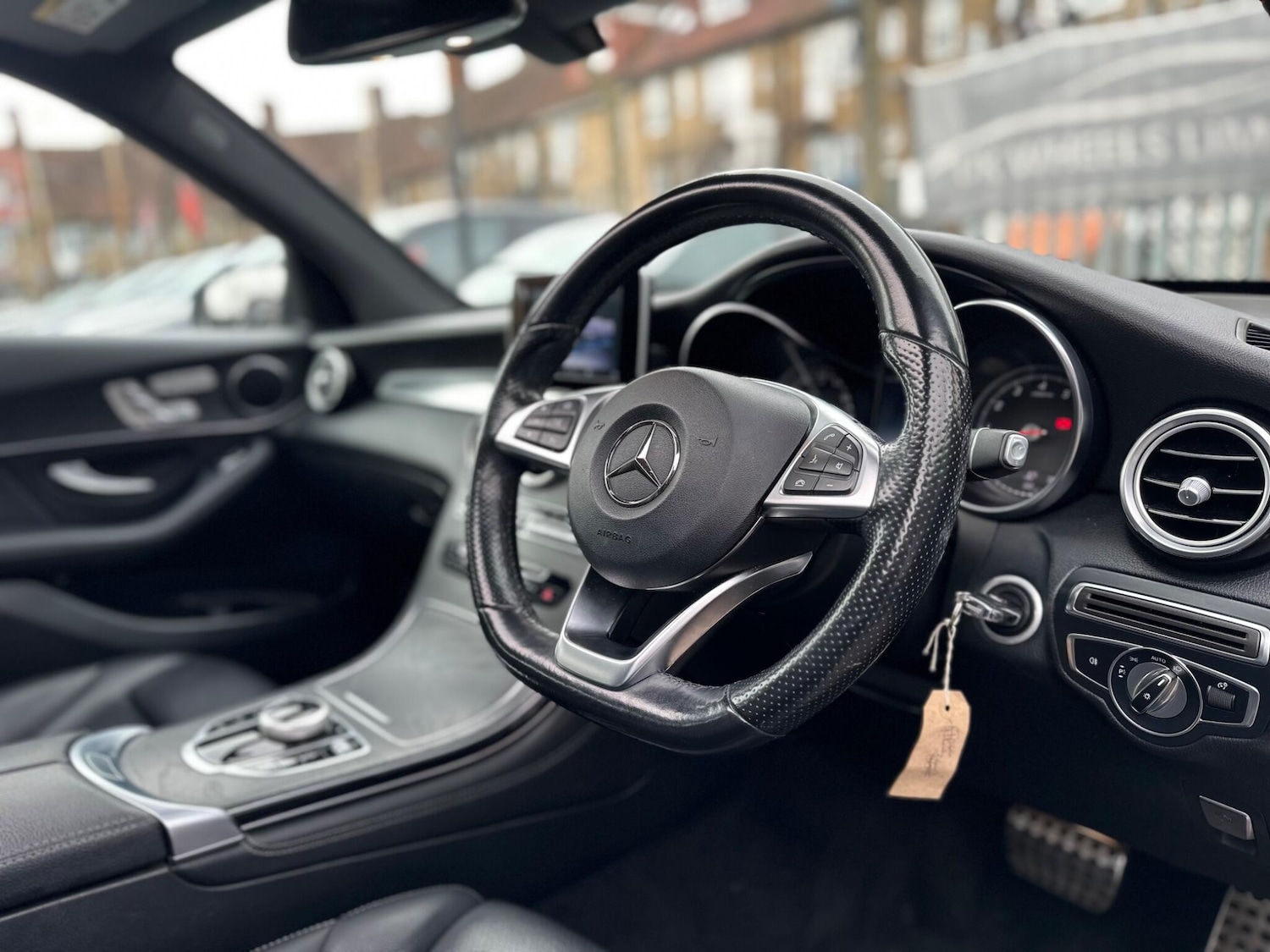 Used Mercedes-Benz GLC 2019 for sale - 77633151: Photo 41
