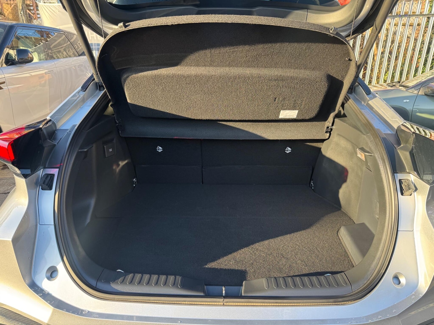 Used Toyota C-HR for sale - 77081816: Photo 42