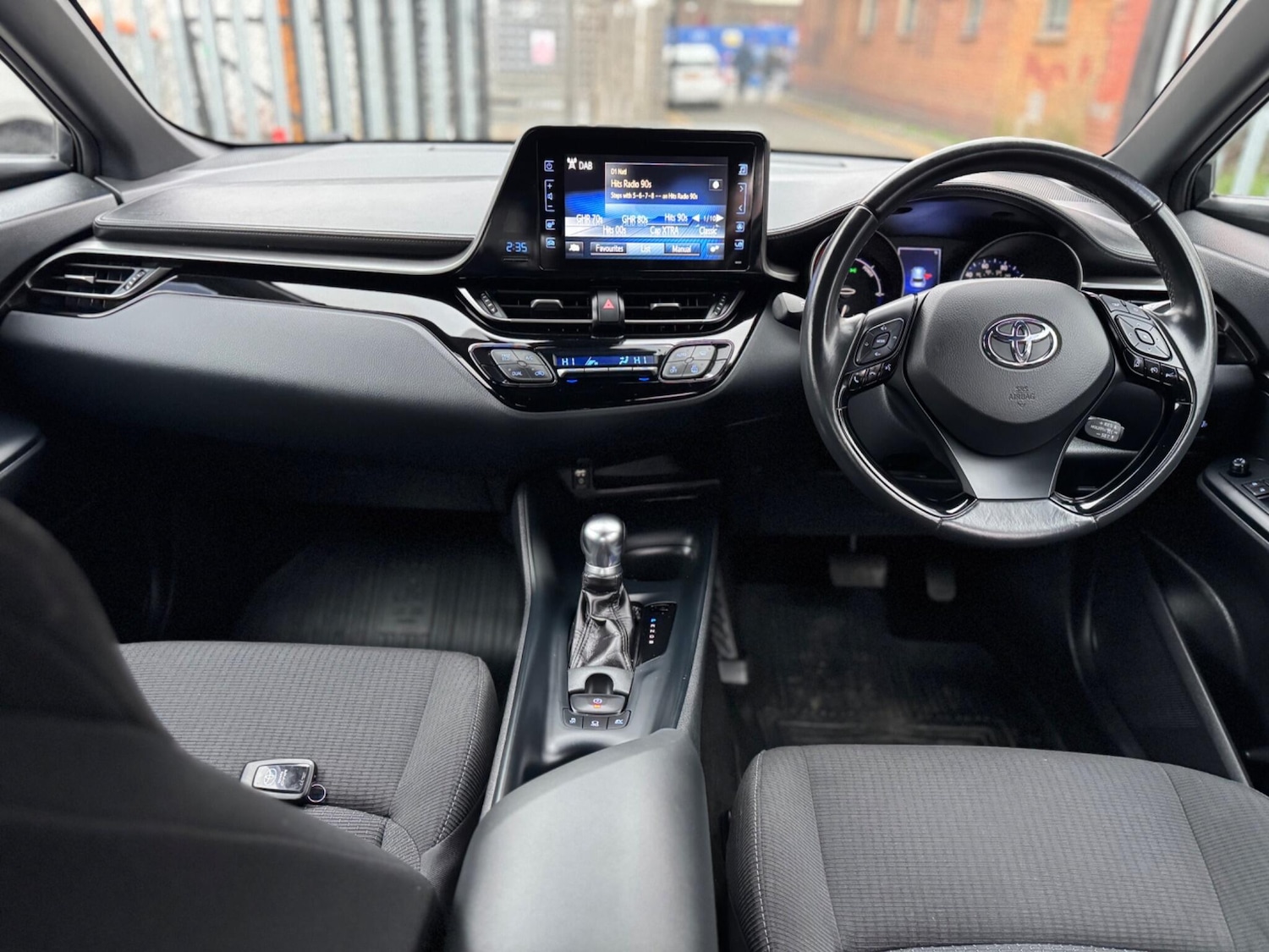 Used Toyota C-HR 2018 for sale - 77067103: Photo 12