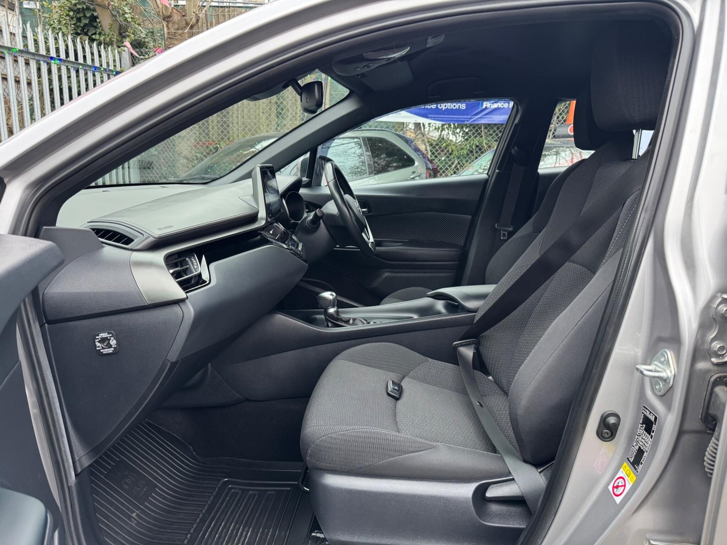 Used Toyota C-HR 2018 for sale - 77067103: Photo 13