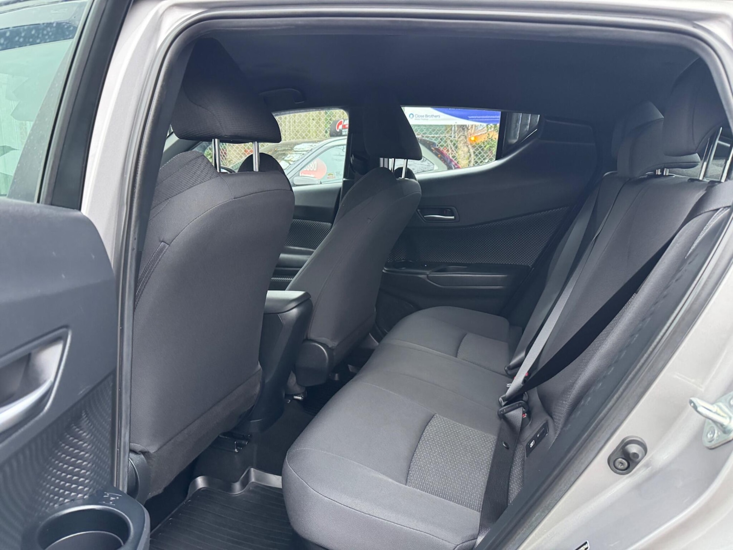 Used Toyota C-HR 2018 for sale - 77067103: Photo 14