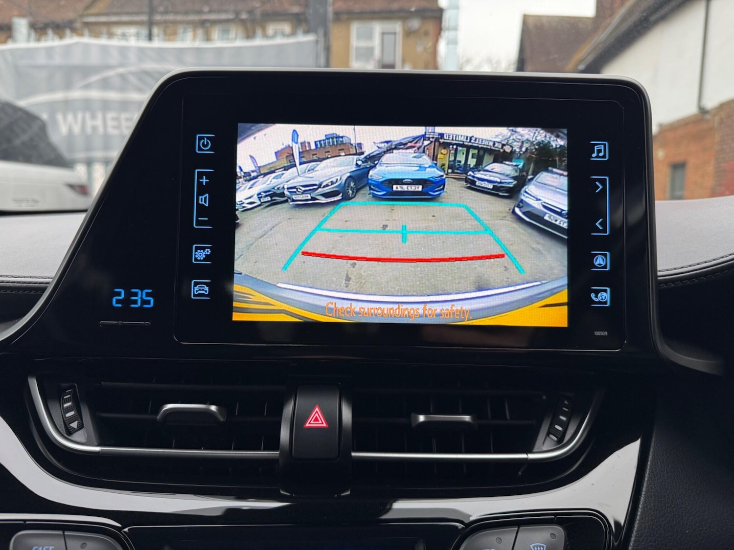 Used Toyota C-HR 2018 for sale - 77067103: Photo 16