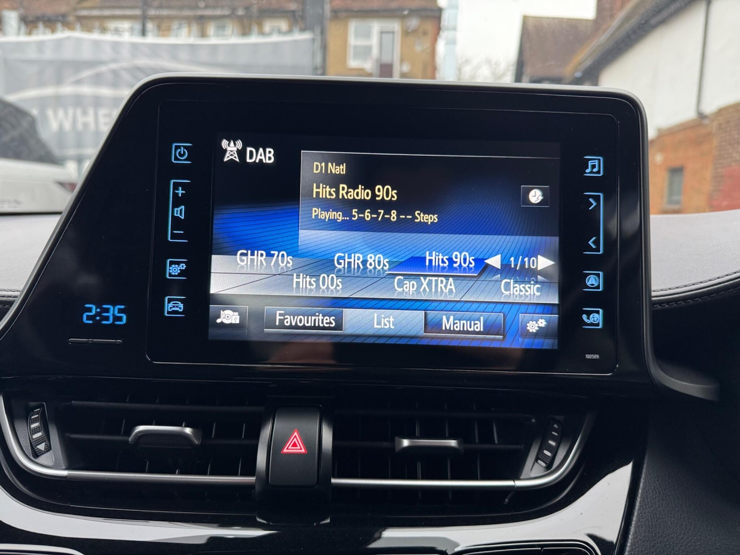 Used Toyota C-HR 2018 for sale - 77067103: Photo 17