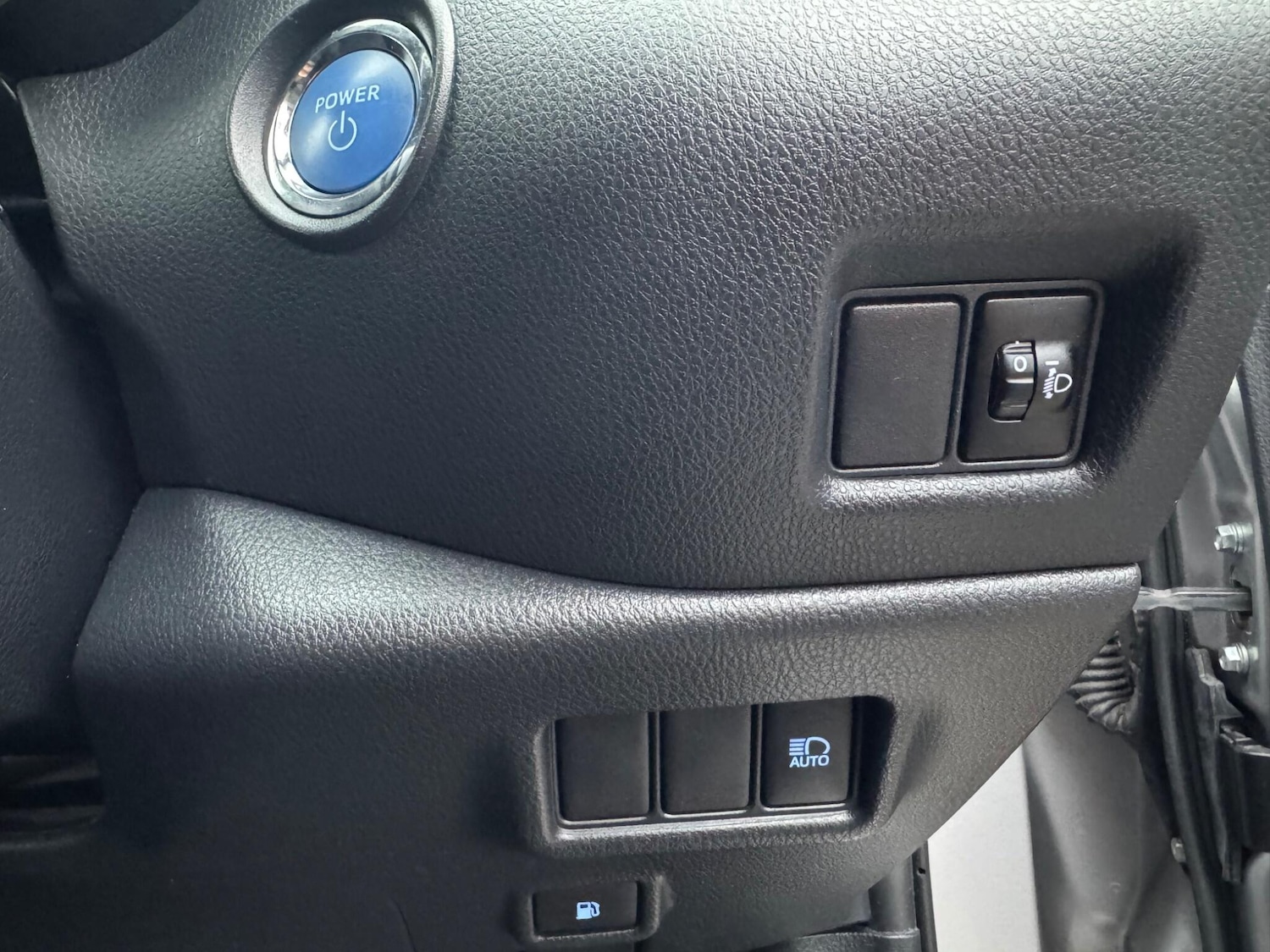 Used Toyota C-HR 2018 for sale - 77067103: Photo 26