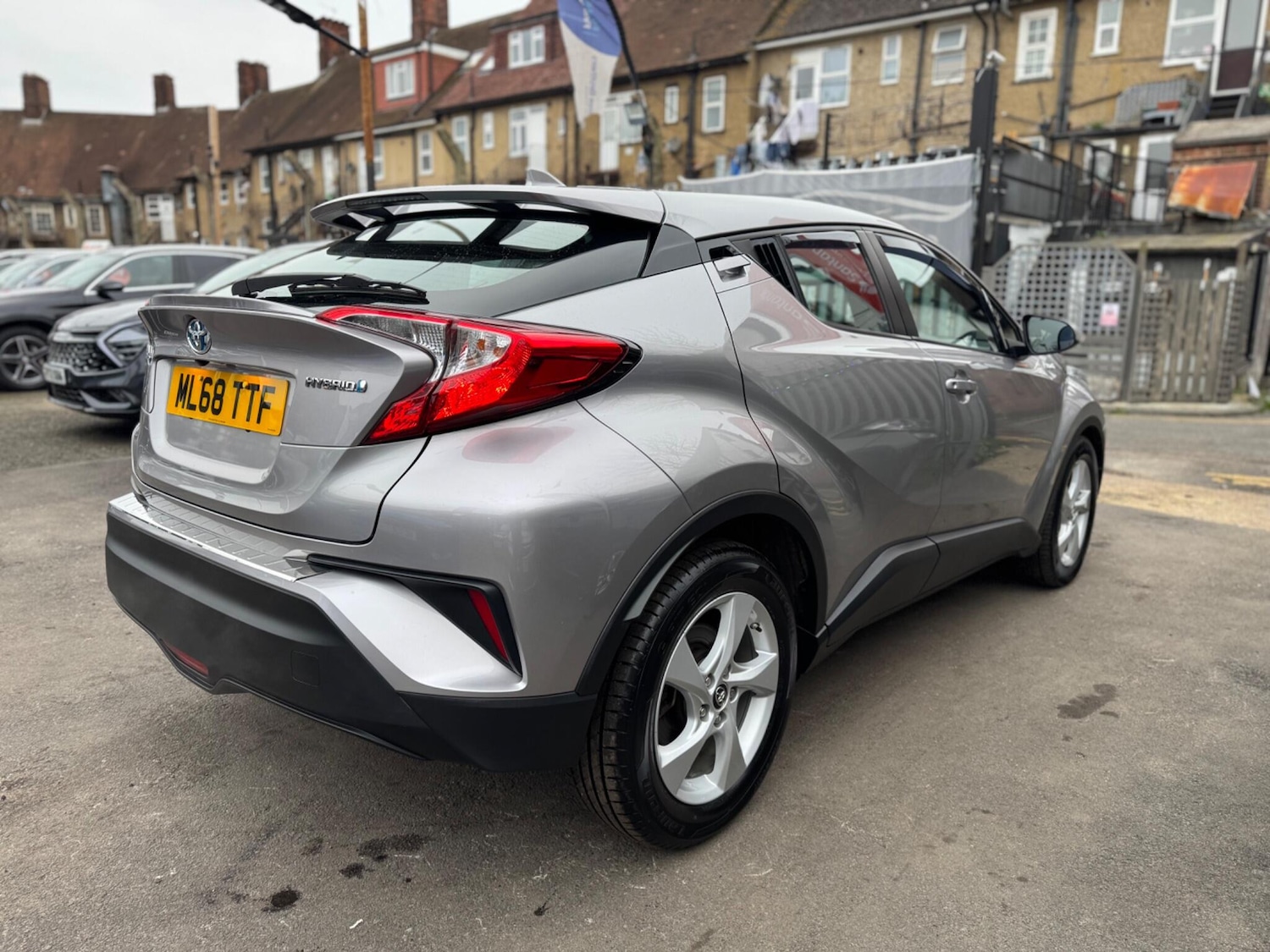 Used Toyota C-HR 2018 for sale - 77067103: Photo 6
