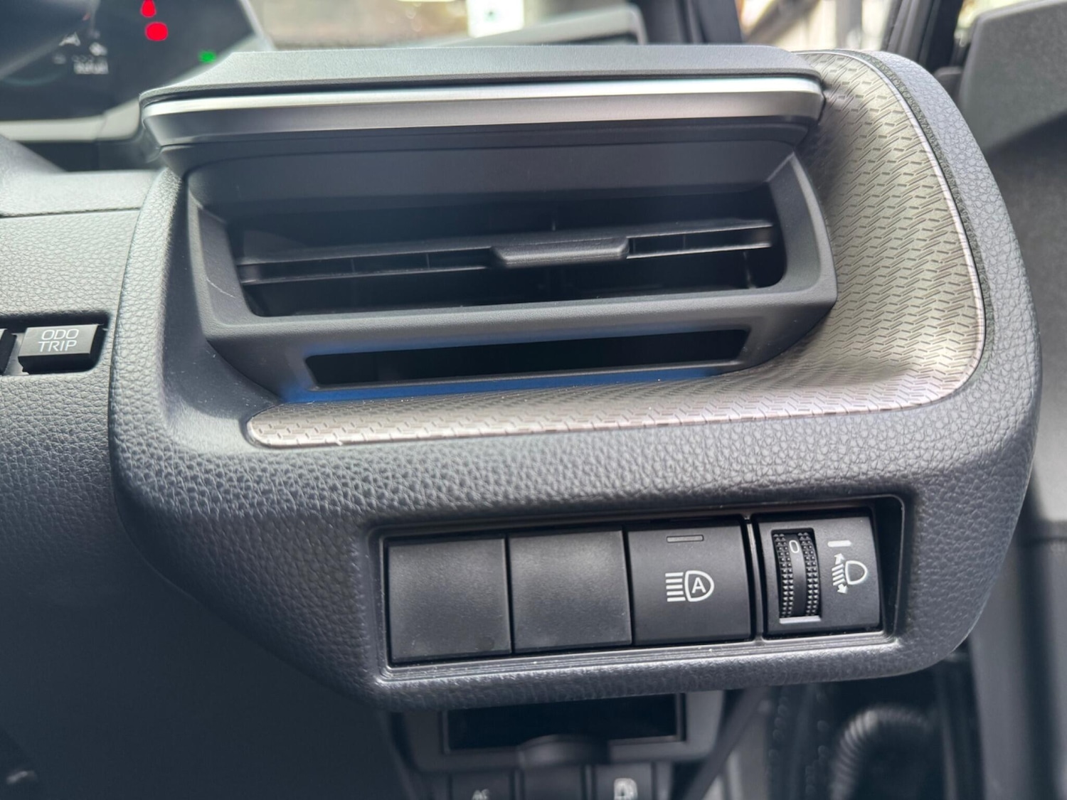 Used Toyota Prius 2025 for sale - 77155894: Photo 31