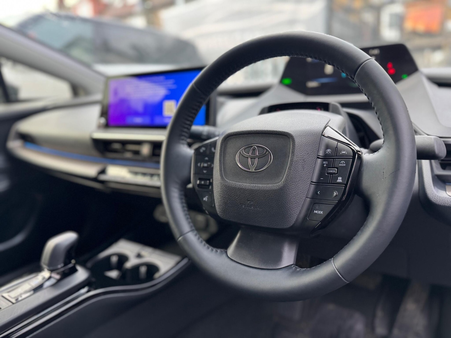 Used Toyota Prius 2025 for sale - 77155894: Photo 32