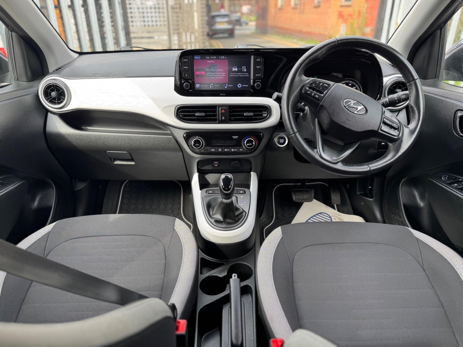 Used Hyundai i10 2022 for sale - 77892745: Photo 11