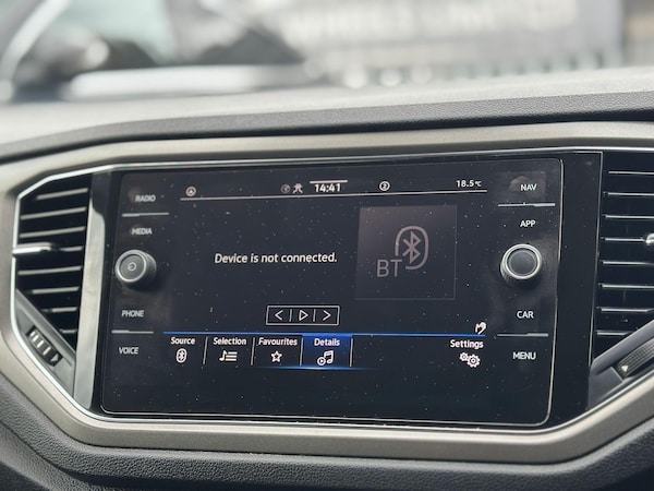 Used Volkswagen T-Roc 2021 for sale - 76032235: Photo 24