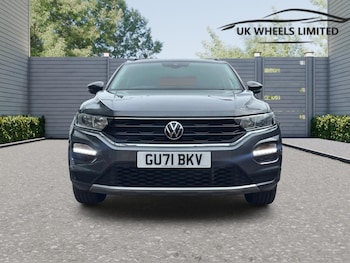 Used Volkswagen T-Roc 2021 for sale - 76032235: Photo 3