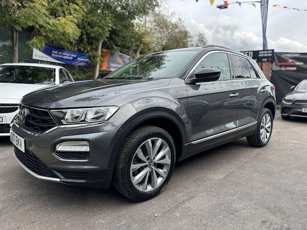 Used Volkswagen T-Roc 2021 for sale - 76032235: Photo 6