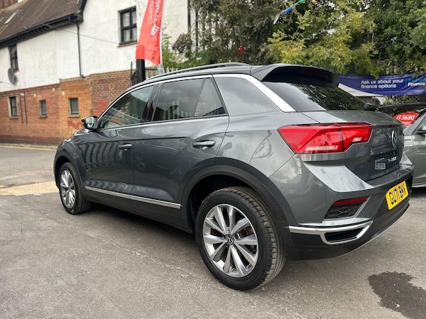 Used Volkswagen T-Roc 2021 for sale - 76032235: Photo 7