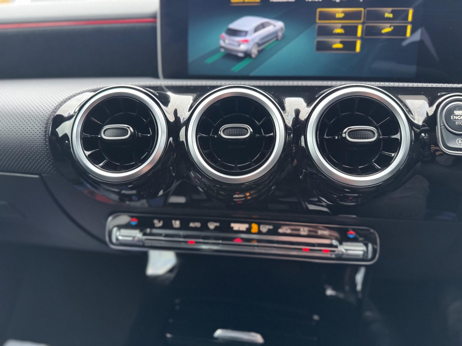 Used Mercedes-Benz A-Class 2019 for sale - 76592754: Photo 34