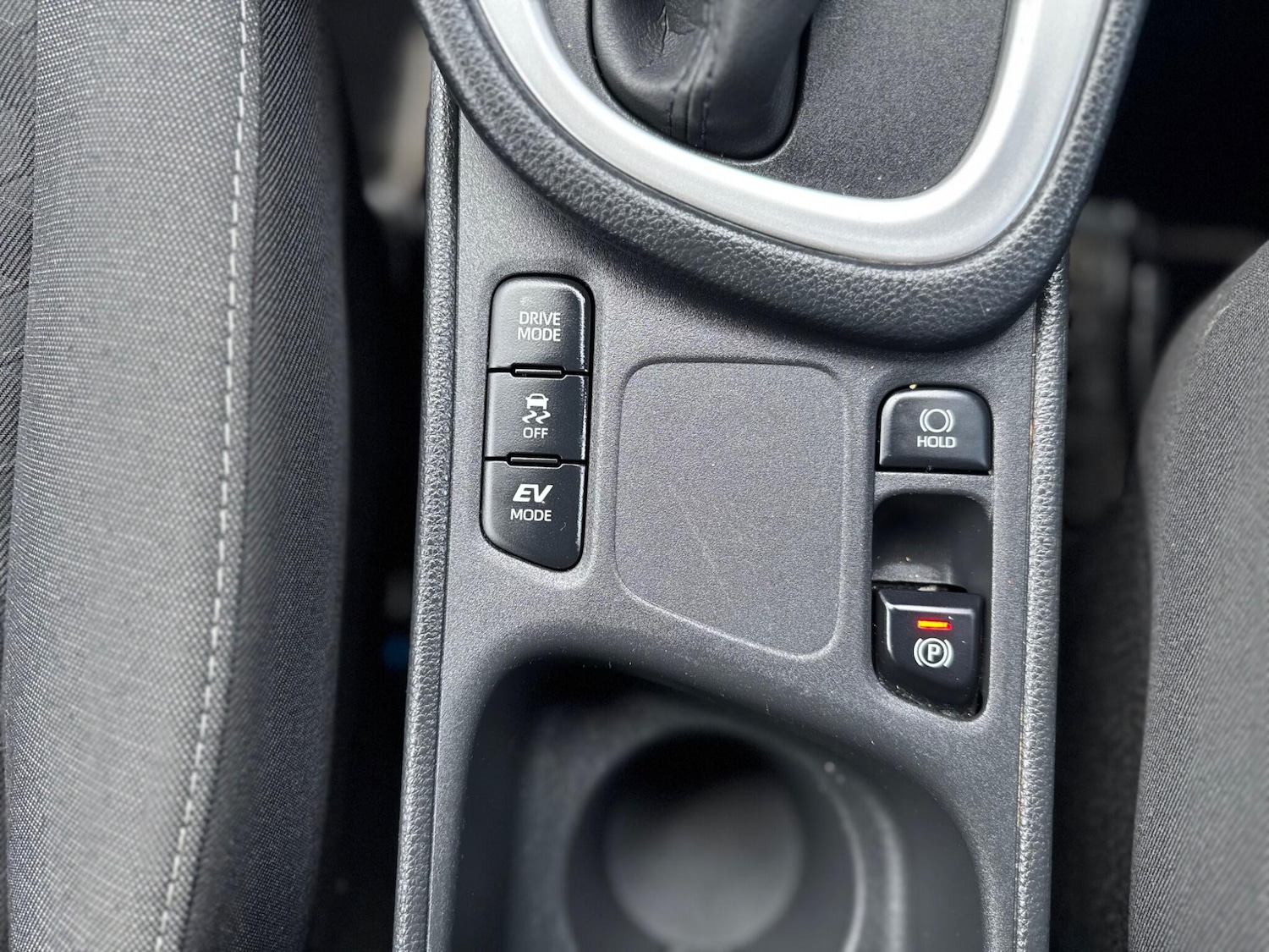 Used Toyota Yaris 2021 for sale - 77344448: Photo 35