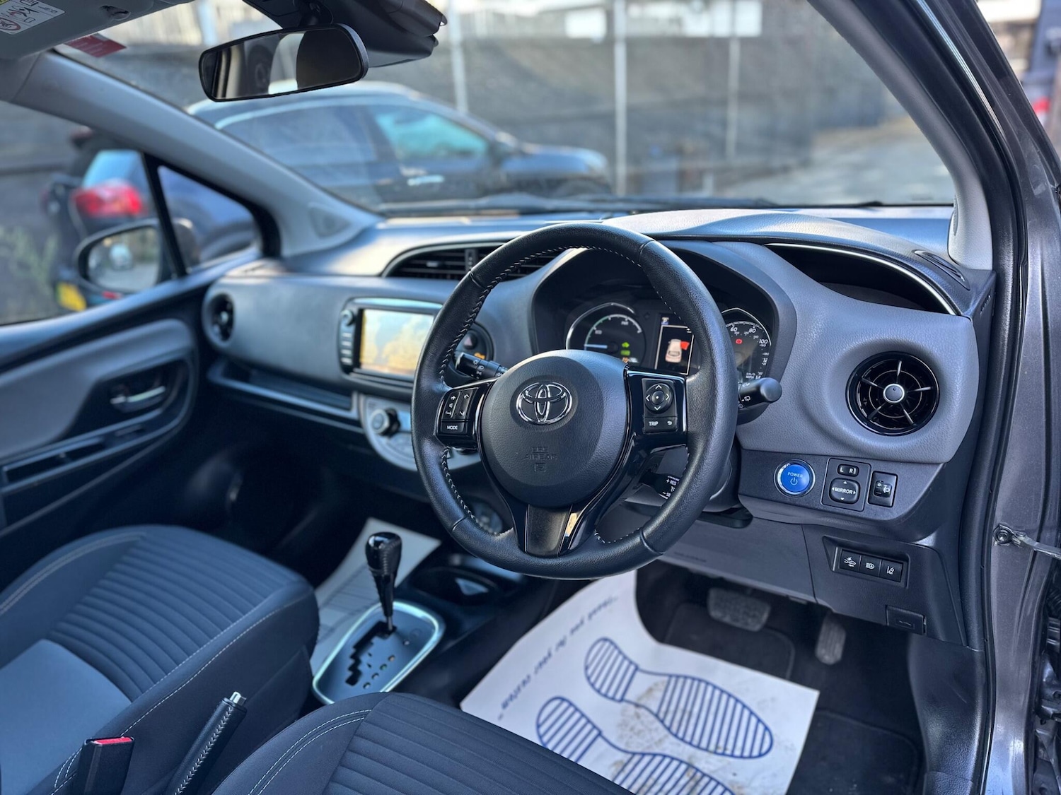 Used Toyota Yaris 2018 for sale - 77109839: Photo 15