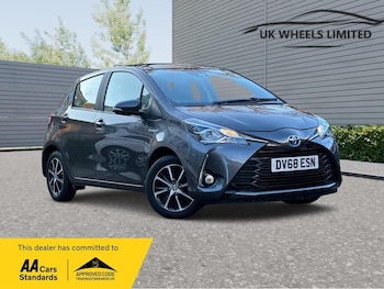 Used Toyota Yaris 2018 for sale - 77109839: Photo