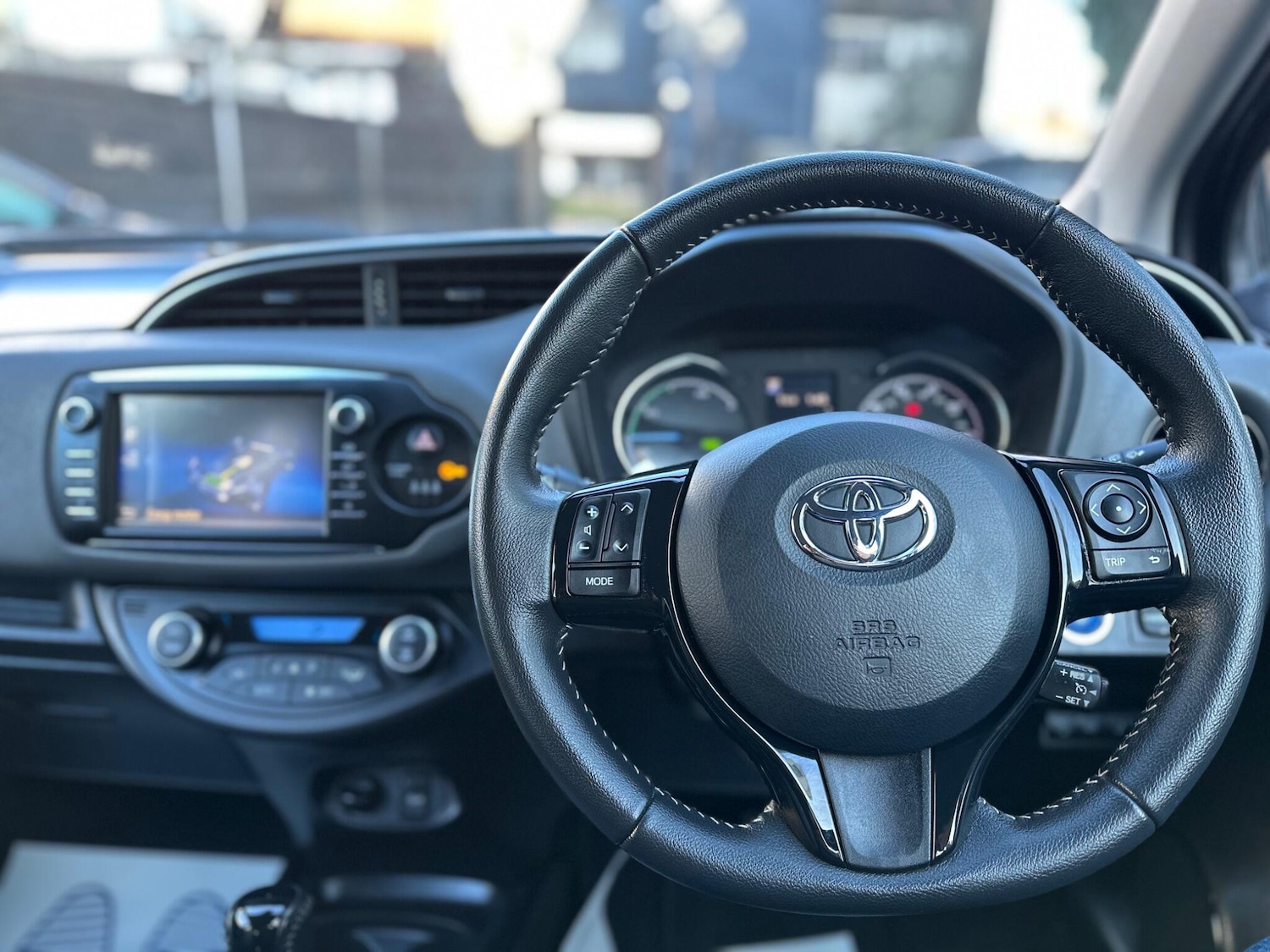 Used Toyota Yaris 2018 for sale - 77109839: Photo 33