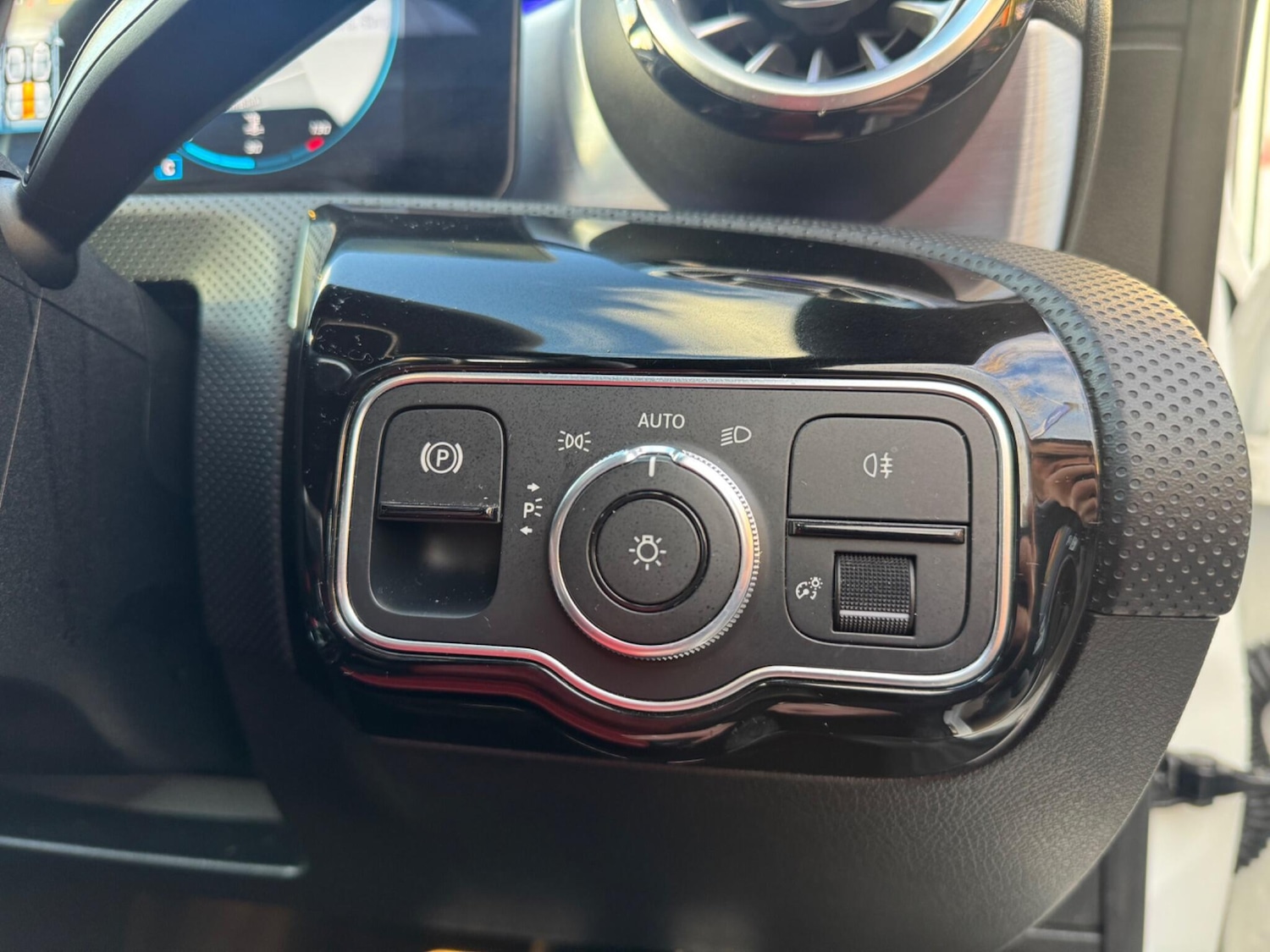 Used Mercedes-Benz CLA 2020 for sale - 76992206: Photo 69