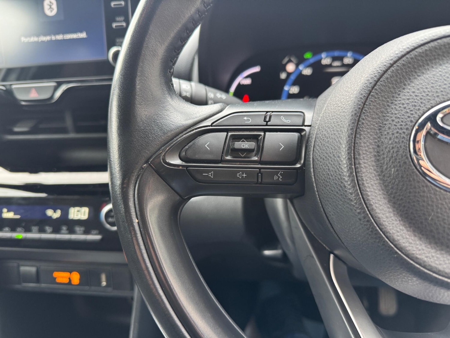 Used Toyota Yaris Cross for sale - 77682842: Photo 32