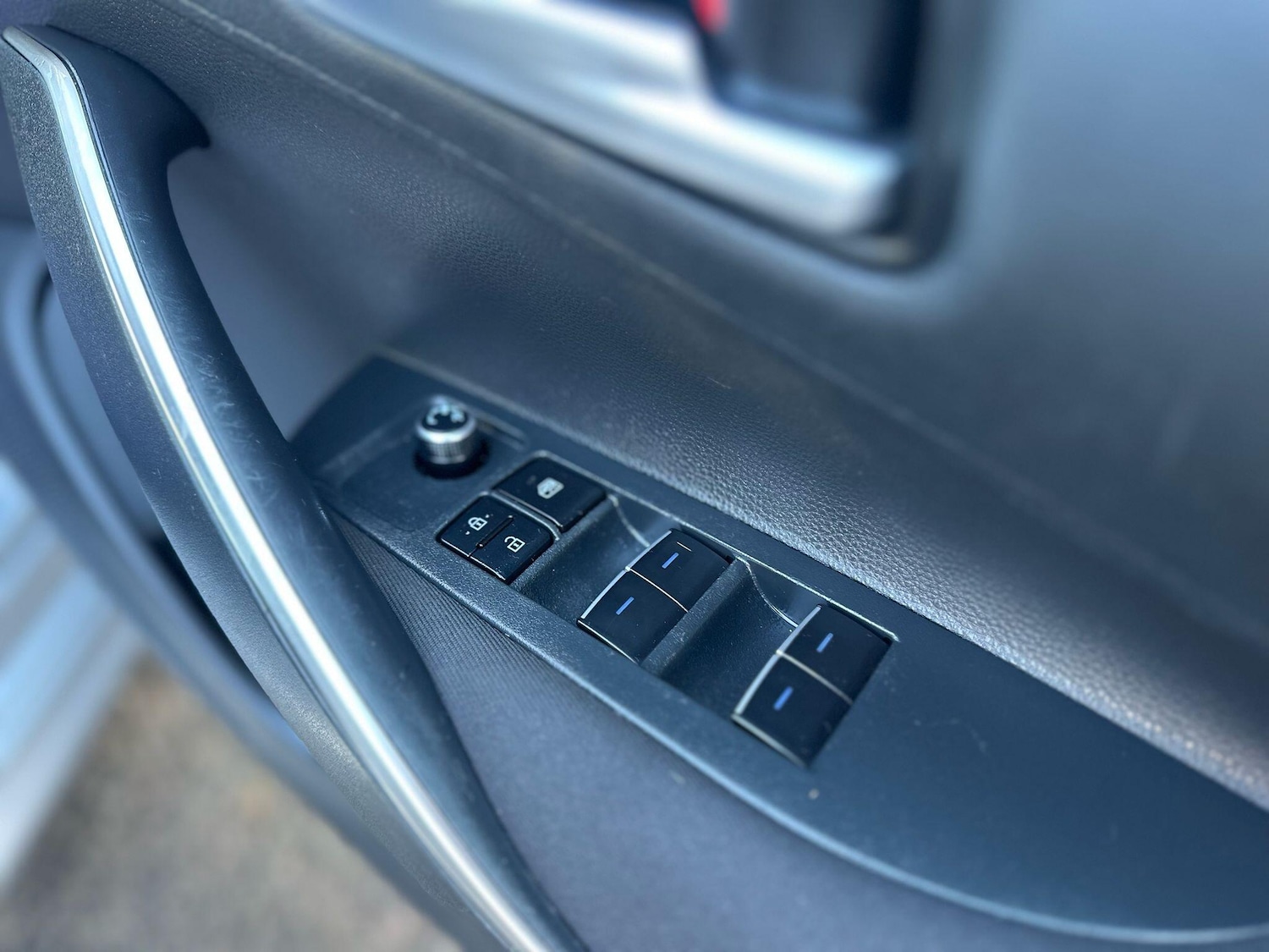 Used Toyota Corolla for sale - 76990352: Photo 27