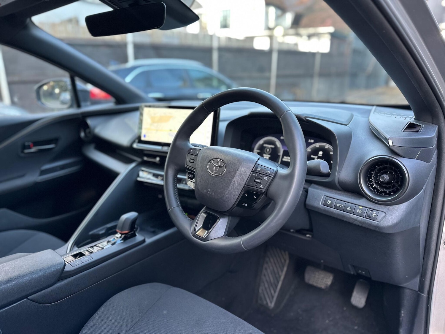 Used Toyota C-HR 2024 for sale - 77120816: Photo 13