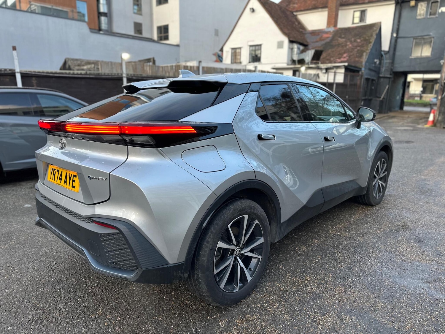 Used Toyota C-HR 2024 for sale - 77120816: Photo 6