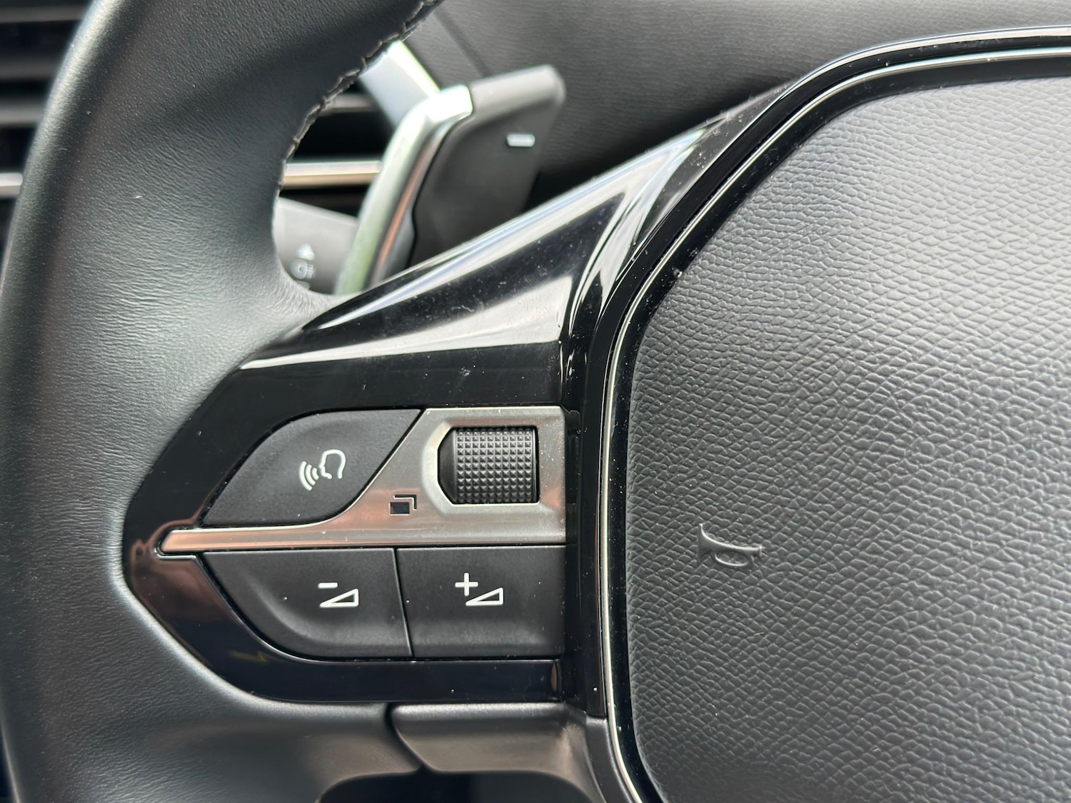 Used Peugeot 3008 2021 for sale - 77612015: Photo 38