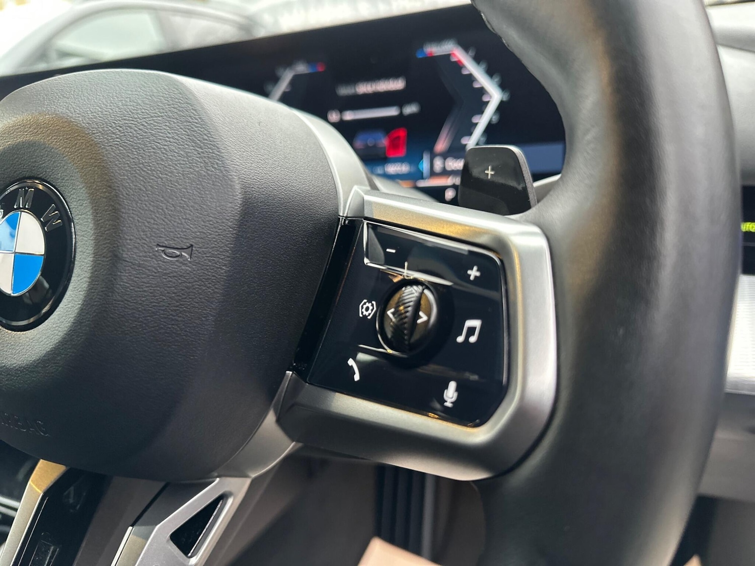 Used BMW 5 Series 2024 for sale - 77040127: Photo 38