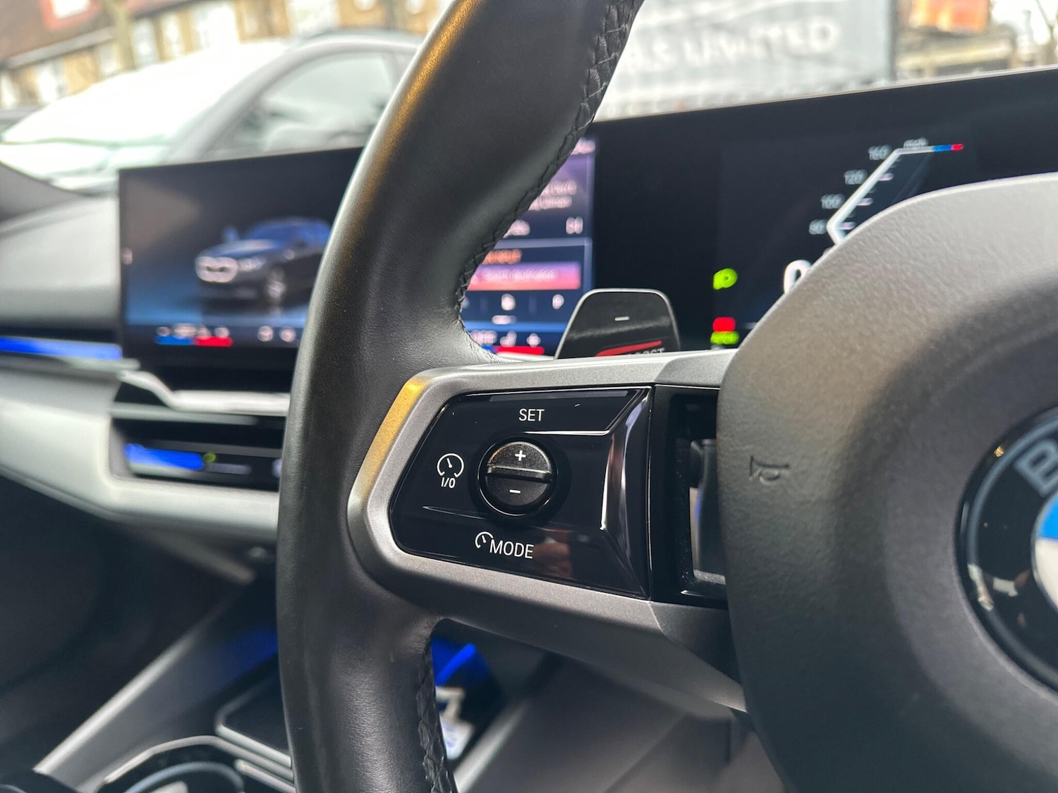 Used BMW 5 Series 2024 for sale - 77040127: Photo 39