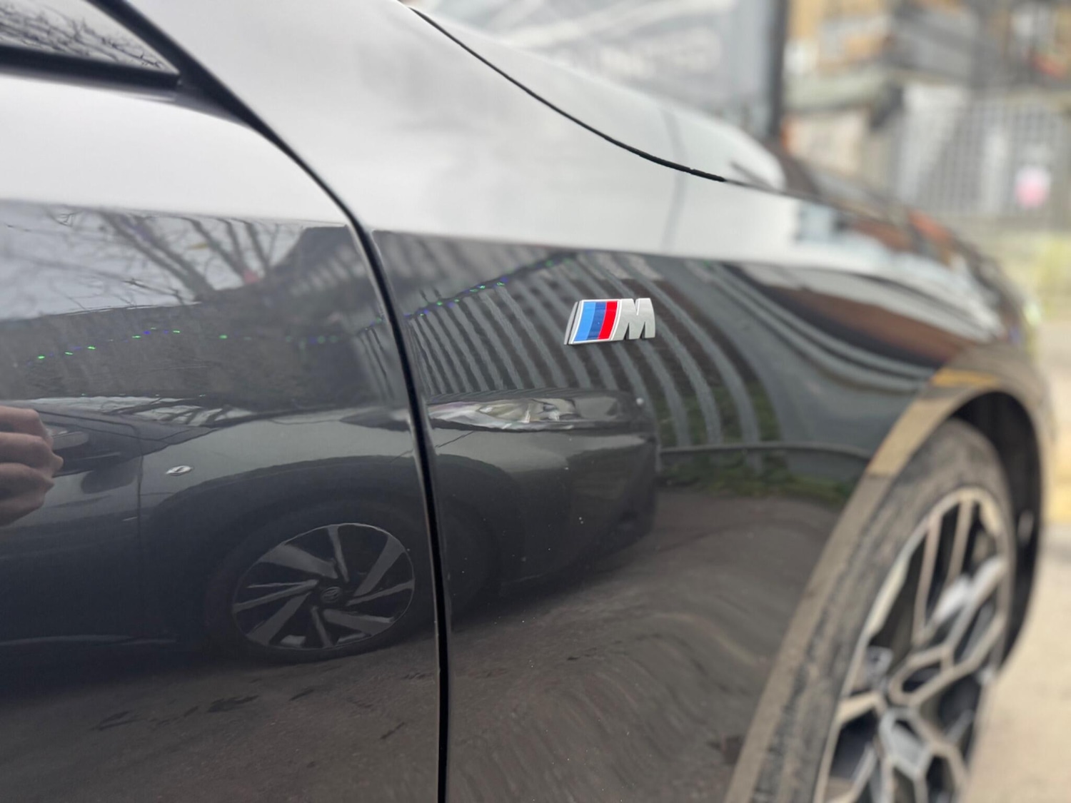 Used BMW 5 Series 2024 for sale - 77040127: Photo 77