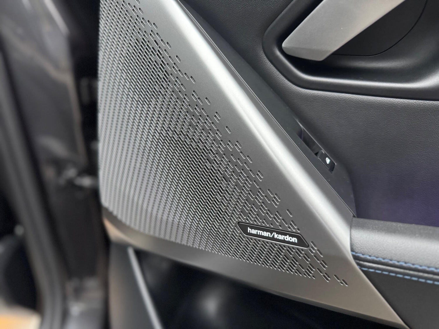 Used BMW 5 Series 2024 for sale - 77040127: Photo 78