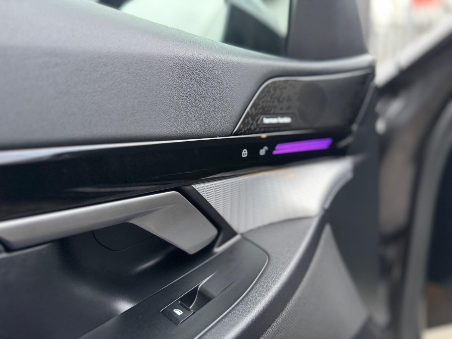 Used BMW 5 Series 2024 for sale - 77040127: Photo 88